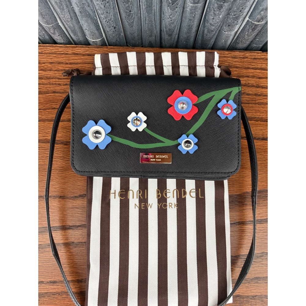 Henri Bendel RARE Black Saffiano Leather Floral Applique Crossbody Wallet Bag